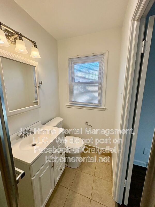 Building Photo - 9001 Jarboe St