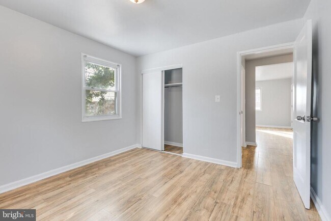 Building Photo - 508 Brandywine St SE