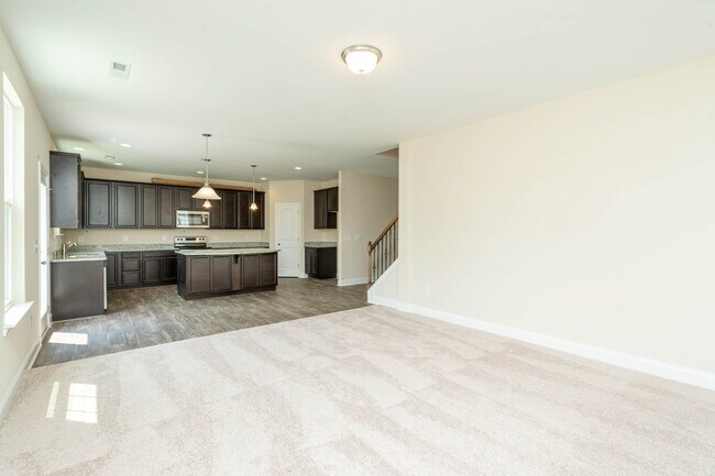 Building Photo - Available on July 10! Modern Home with Spacious Layout Near Downtown Kernersville