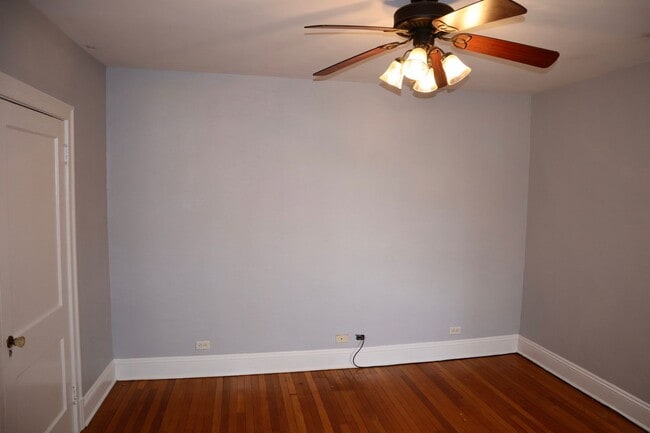 Building Photo - THIS IS THE ONE 2 Bedroom 2 Bath Condo in ...