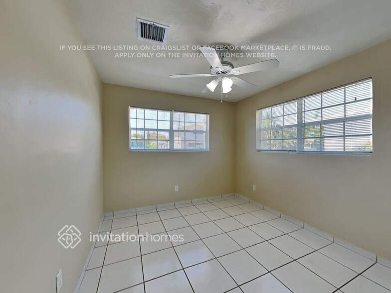 Building Photo - 17022 NE 5th Ave
