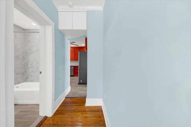 Building Photo - 57 Clarendon Ave
