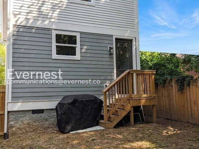 Building Photo - 3-Bed/3-Bath Home/Available Soon!