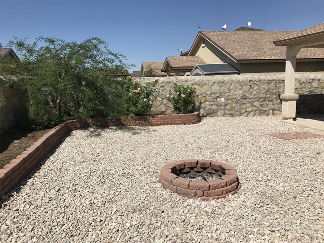Building Photo - 14612 Ava Leigh