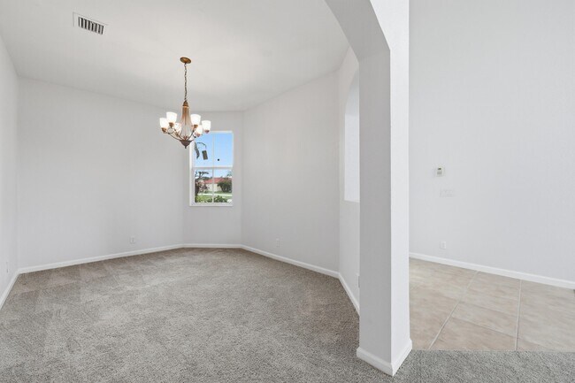 Building Photo - 5601 Spanish River Rd