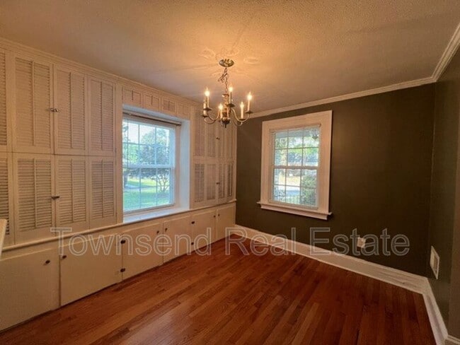 Building Photo - 508 Huske St