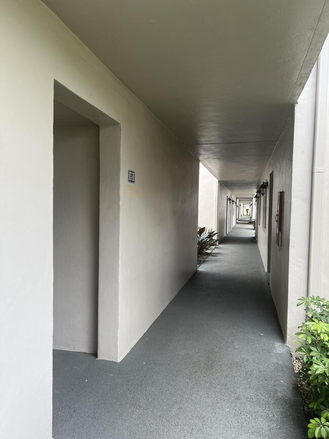 Building Photo - 57 Piedmont B