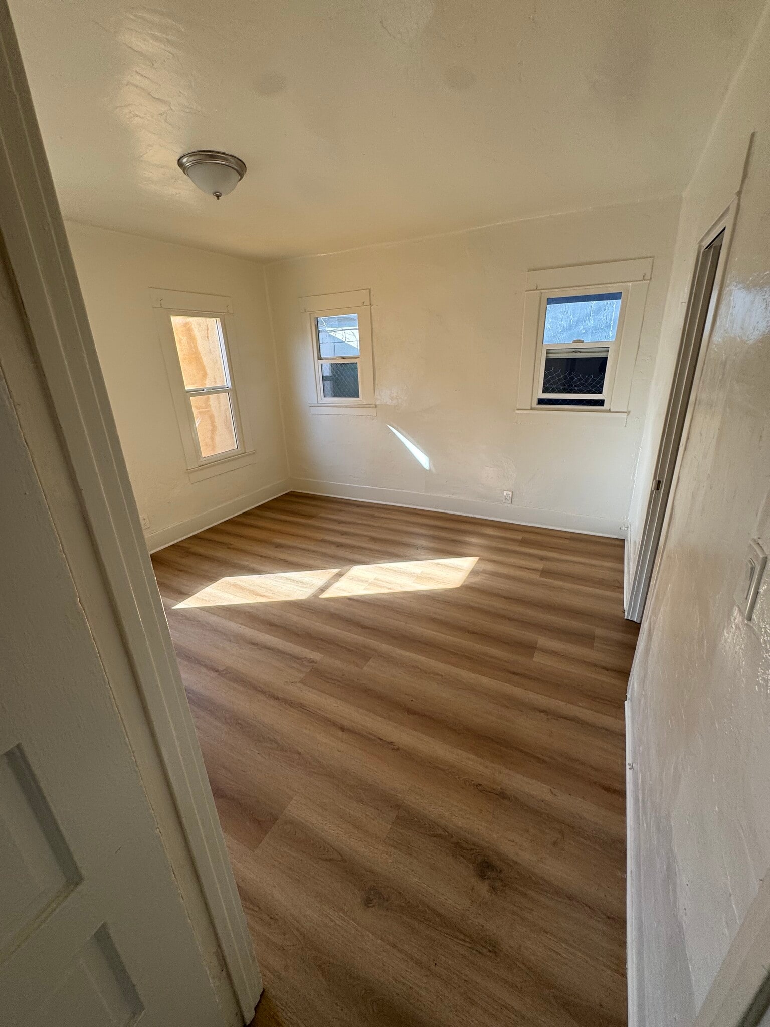 Bedroom - 5438 7th Ave