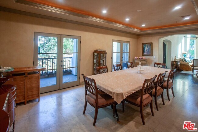Building Photo - 3501 Caribeth Dr