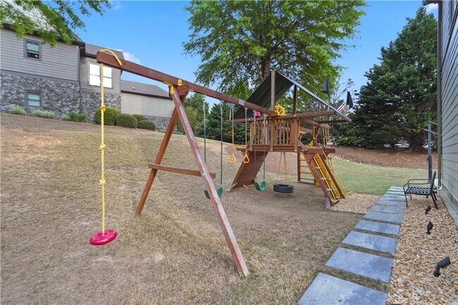 Building Photo - 2596 Rock Maple Dr NE