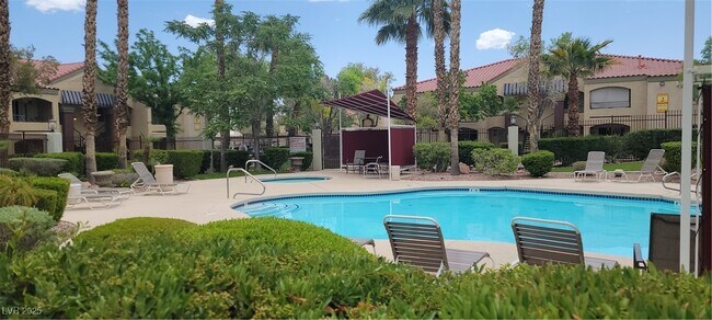 Building Photo - 7885 W Flamingo Rd