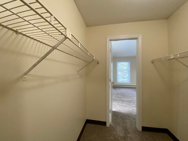 Building Photo - 119 Eastern Ave