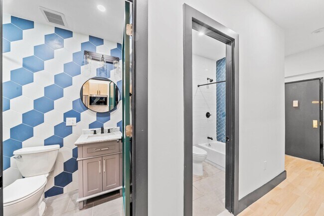 Building Photo - 2458 Lorillard Pl