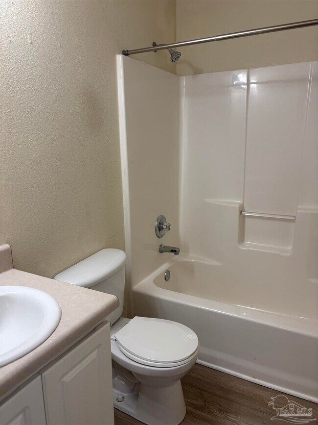 Building Photo - 1006 Antigua Cir