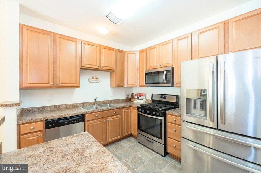 Building Photo - 176 Tulsk Rd