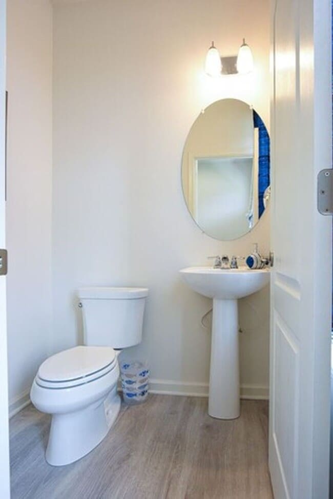 Building Photo - For Rent – Aqua Villa at Bishop’s Landing
