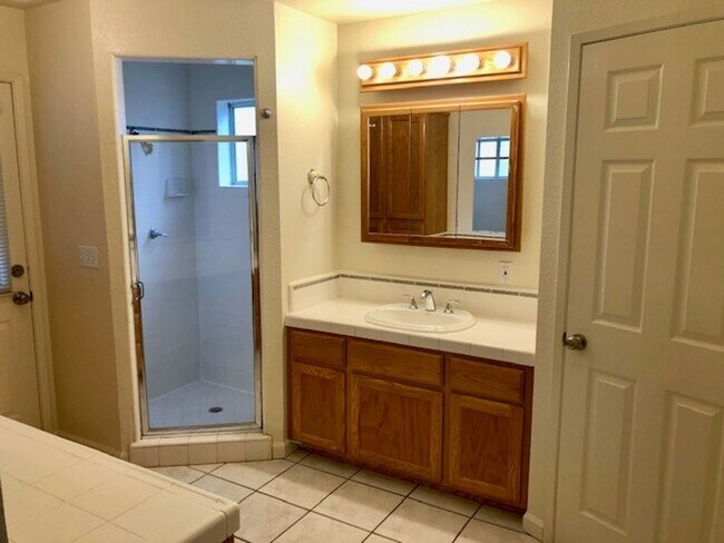 Building Photo - 7512 Wachtel Way