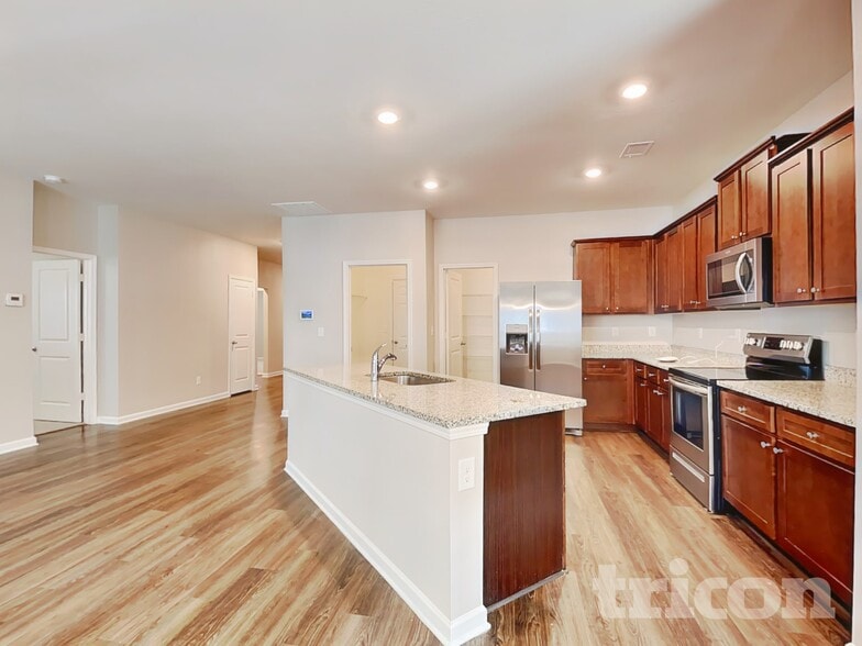 Building Photo - 109 Innis Brk Cir SW