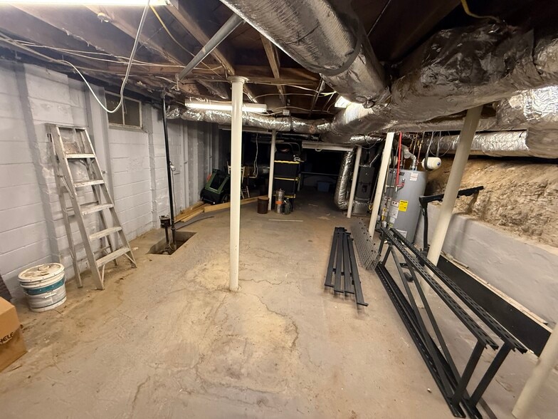 Shared crawlspace for storage - 430 Wimbledon Road Northeast