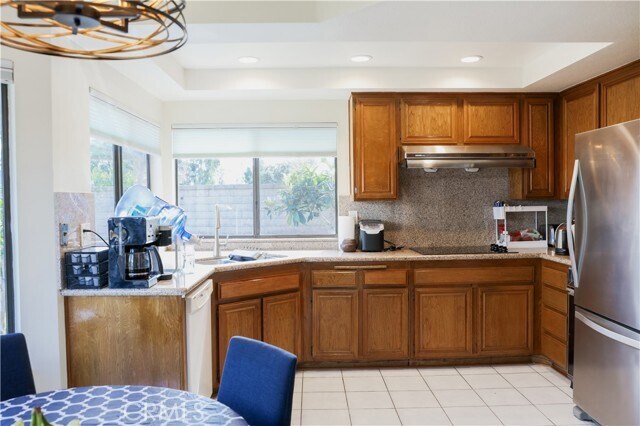 Building Photo - 183 S Starflower St