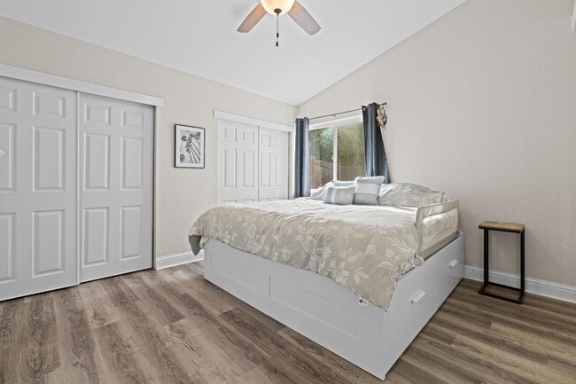 Building Photo - 2420 Inverness Dr