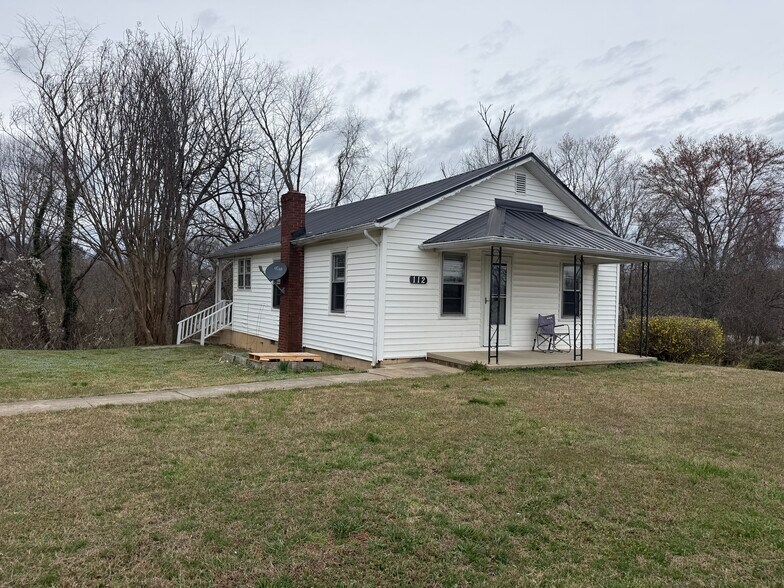 Building Photo - 112 Holland Dr