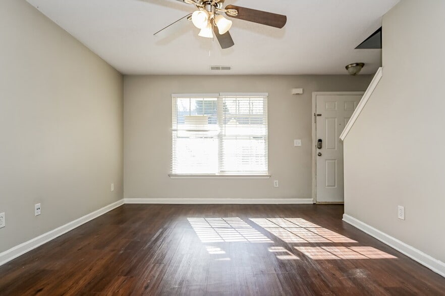 Building Photo - 128 Lossie Ln