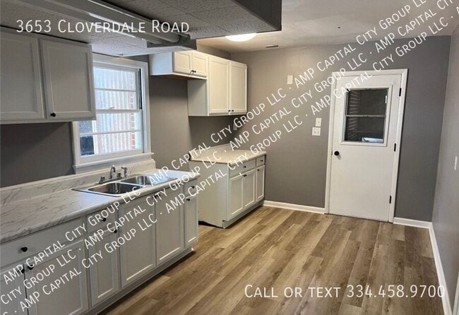 Building Photo - 3653 Cloverdale Rd