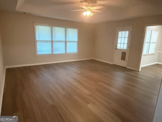 Building Photo - 217 Mossberg Cir