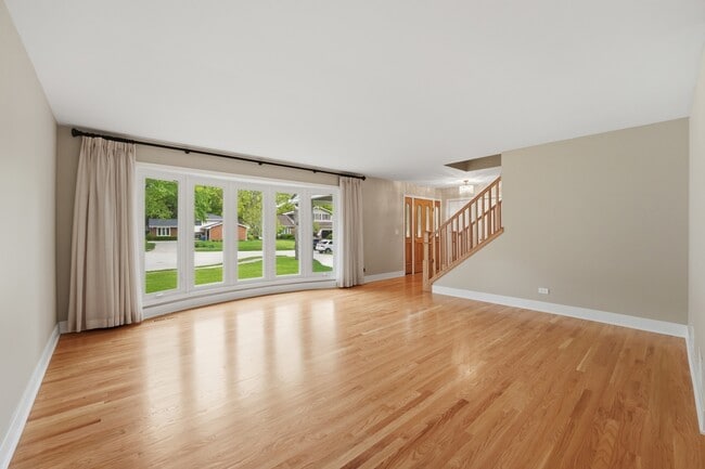 Building Photo - 4452 Burgundy Pl