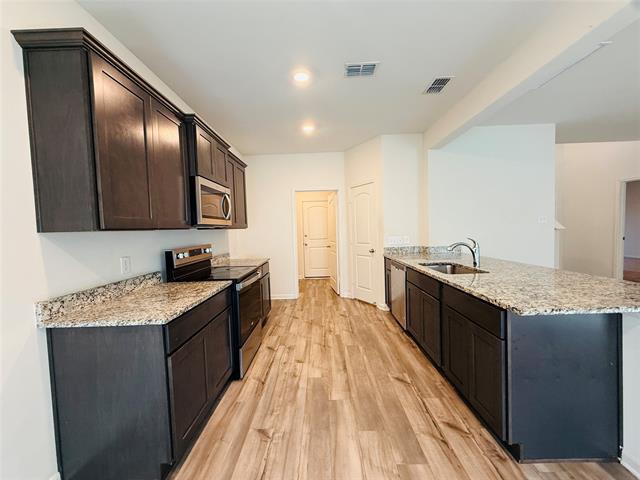 Building Photo - 636 Aqueduct Dr