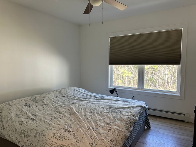 Building Photo - Newly Built! Spacious 4BR 2 Bath House