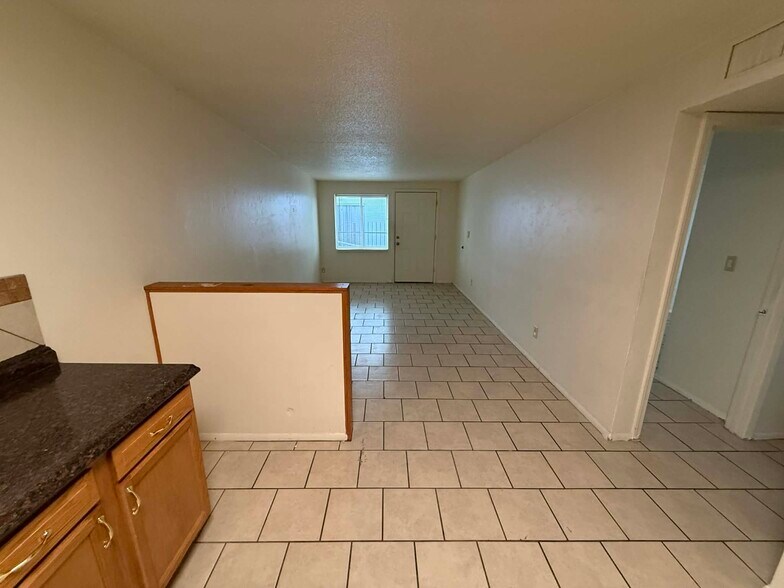 Building Photo - 5425 E 30th St