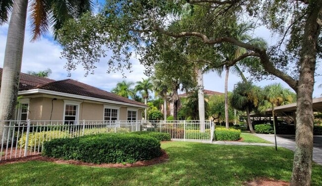 Building Photo - 6533 Emerald Dunes Dr
