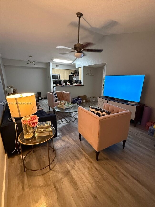 Building Photo - 2736 S University Dr