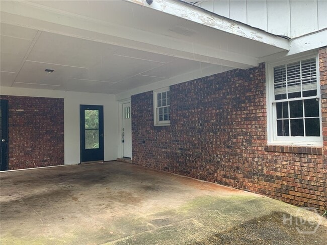 Building Photo - 1000 College Station Rd