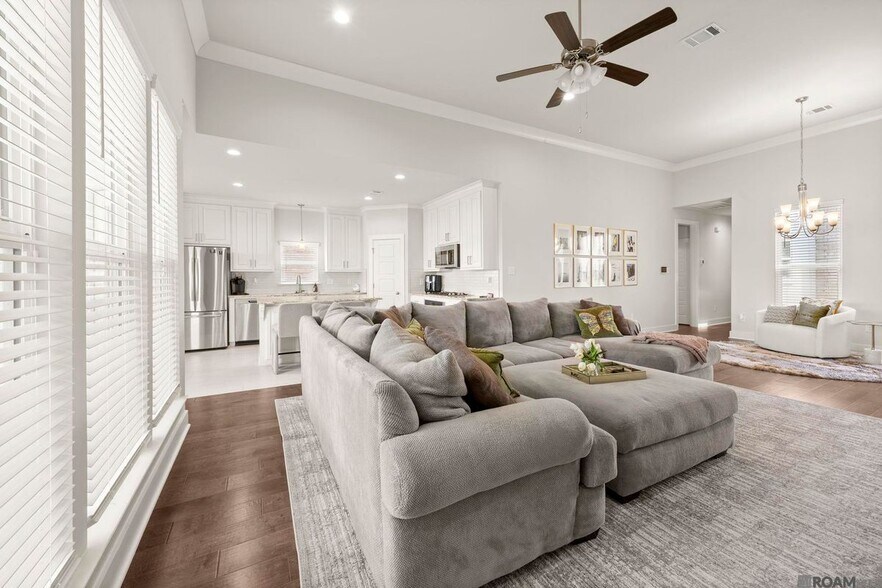 Building Photo - 3143 Canewood Ln