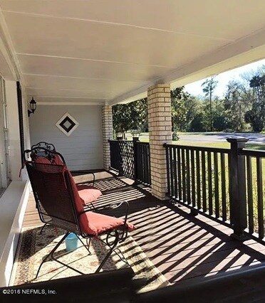 Building Photo - 460 S US Highway 17