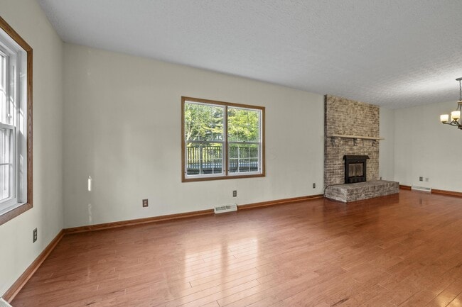 Building Photo - 7711 Hayden Run Rd