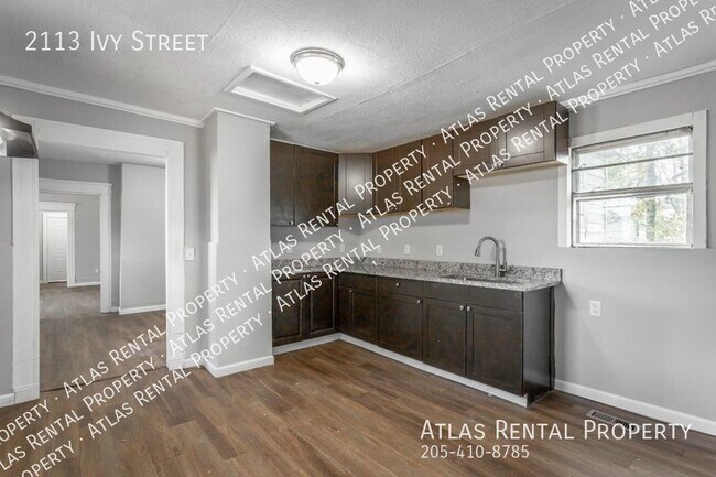Building Photo - 2113 Ivy St