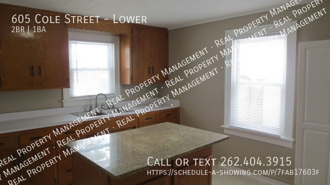 Building Photo - Spacious two bedroom lower unit.