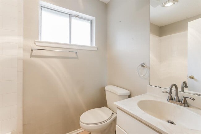 Building Photo - 4426 Adonis Dr