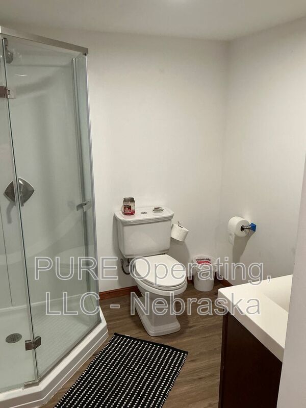 Building Photo - 5828 Miami St