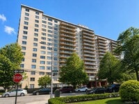 Building Photo - 175-20 Wexford Terrace