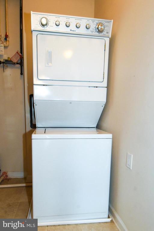 Building Photo - 3750 Clara Downey Ave