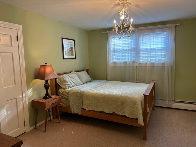 Building Photo - 36 Old Johnson Ln