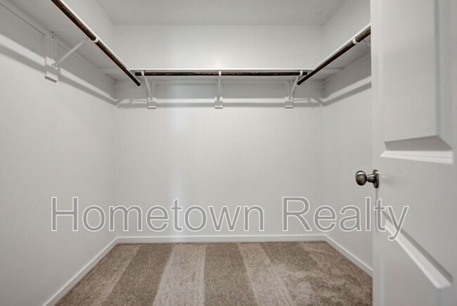 Building Photo - 9729 NW 124th St