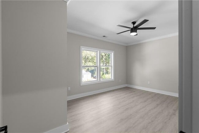 Building Photo - 1331 Diamond Ave SE