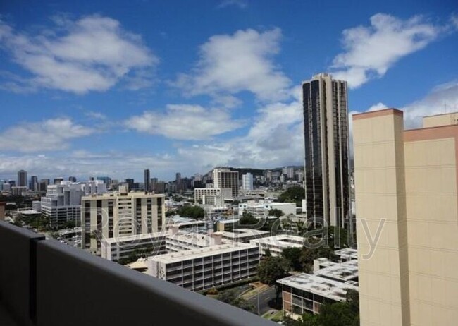 Building Photo - 1610 Kanunu St