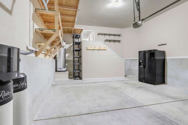 Building Photo - 10838 Black Wolf Bay